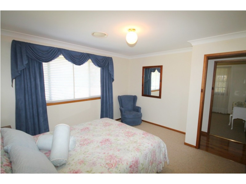 7 Angorra Close, Inverell NSW 2360