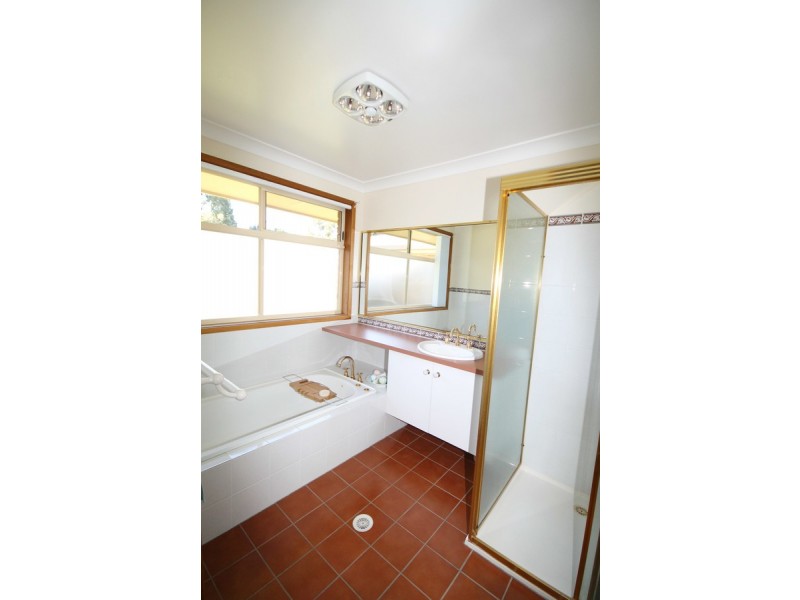 7 Angorra Close, Inverell NSW 2360