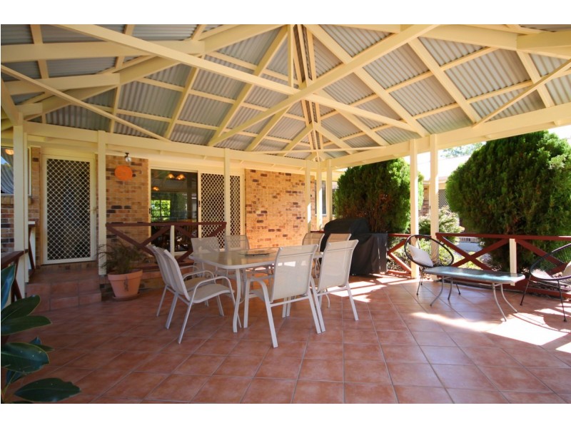 7 Angorra Close, Inverell NSW 2360