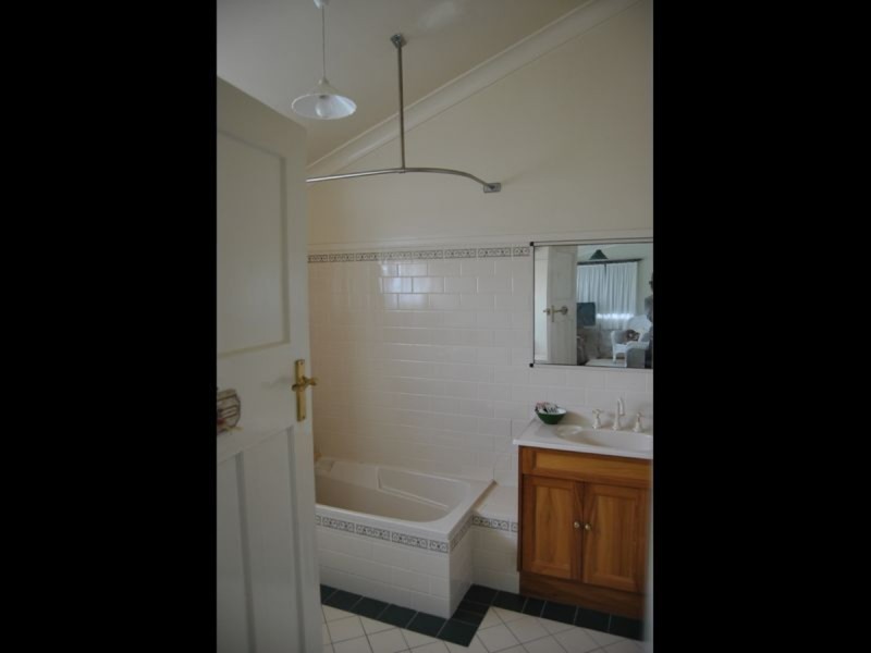 39 Ross Street, Inverell NSW 2360