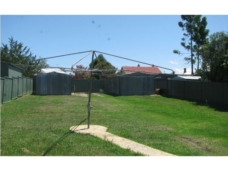 33 Urabatta Street, Inverell NSW 2360