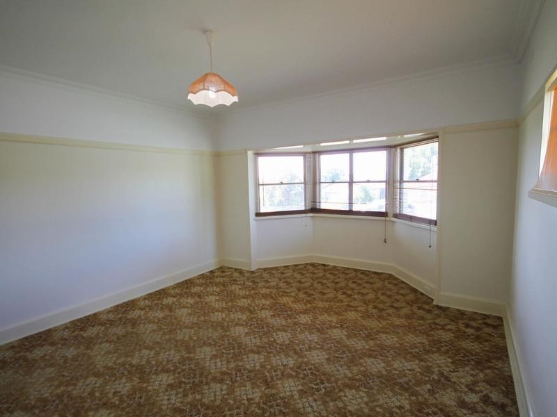 7 High Street, Inverell NSW 2360