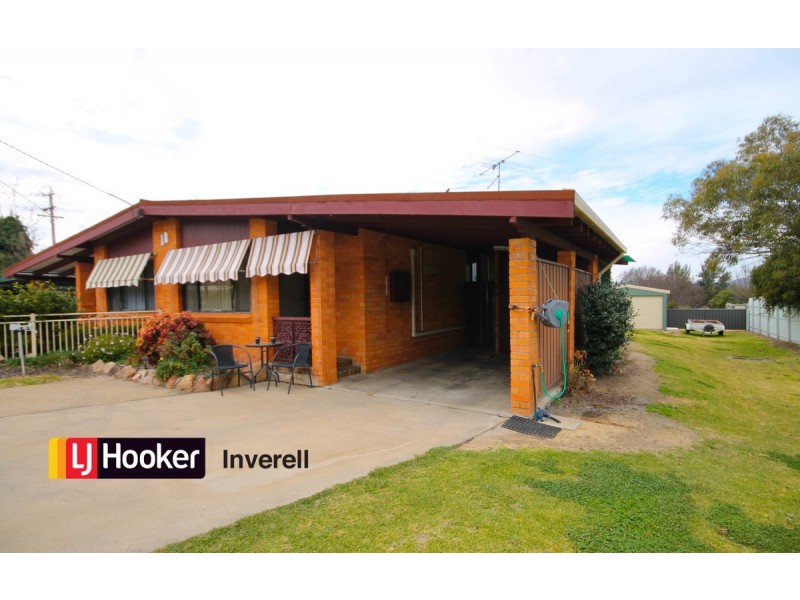 2/18 Warialda Road, Inverell NSW 2360