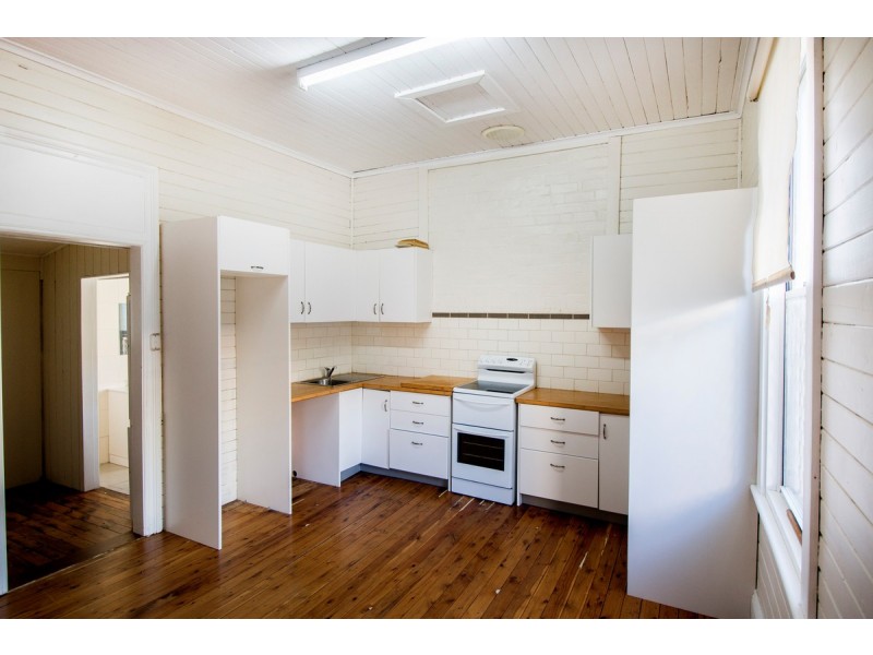 32 Urabatta Street, Inverell NSW 2360