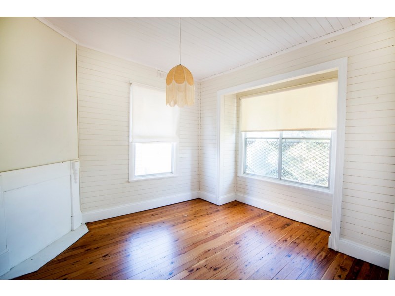 32 Urabatta Street, Inverell NSW 2360