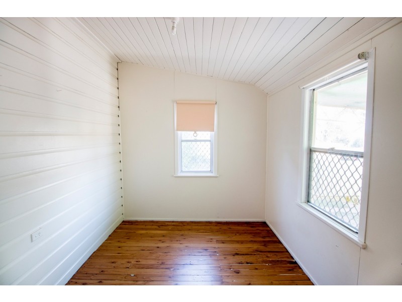 32 Urabatta Street, Inverell NSW 2360