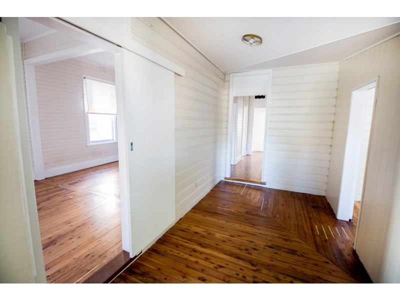 32 Urabatta Street, Inverell NSW 2360