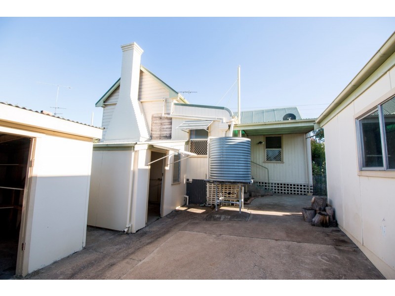 32 Urabatta Street, Inverell NSW 2360