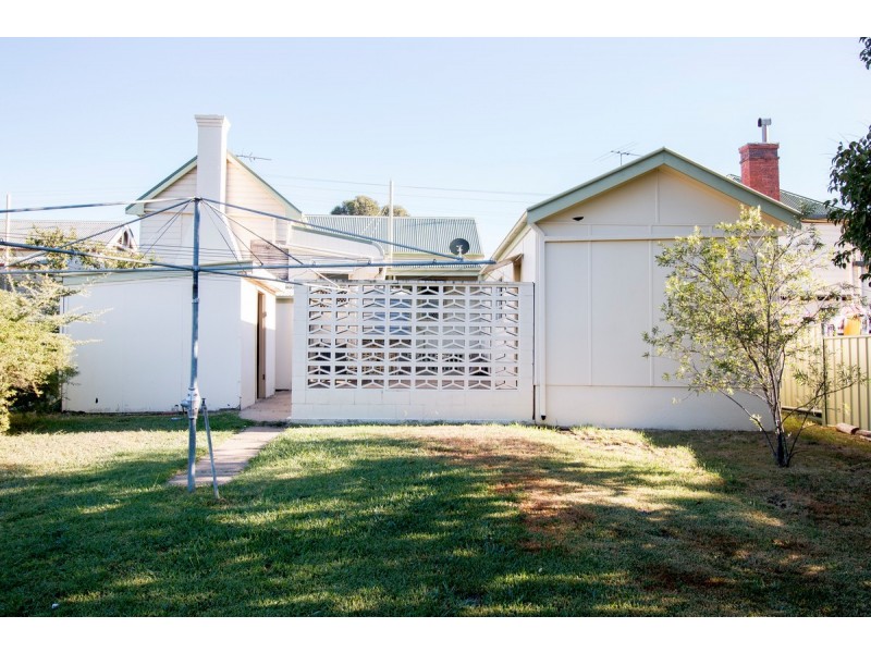 32 Urabatta Street, Inverell NSW 2360