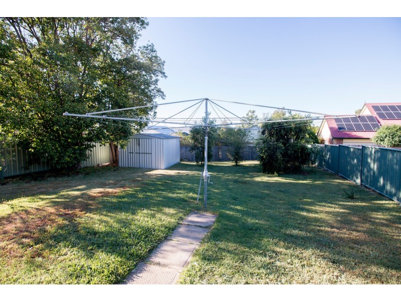 32 Urabatta Street, Inverell NSW 2360