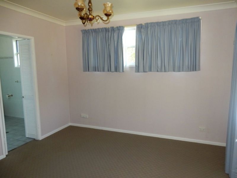 43 Brae Street, Inverell NSW 2360