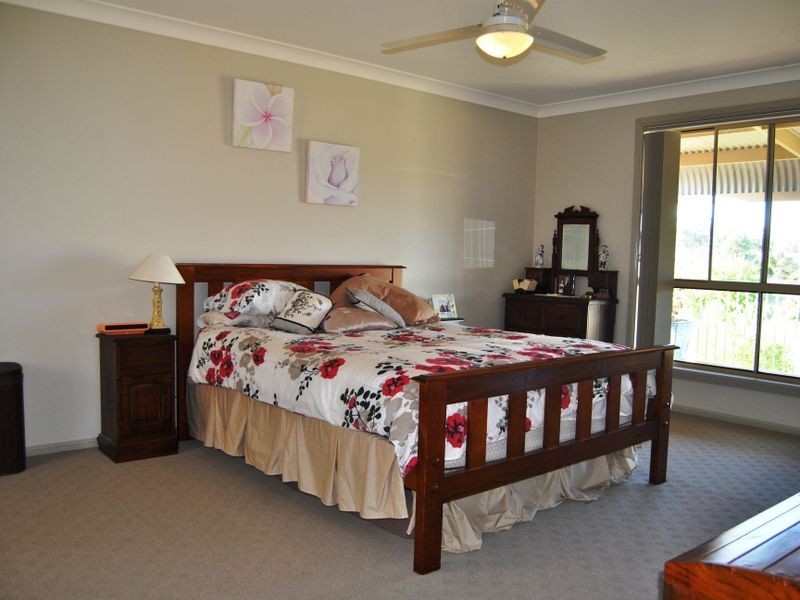 4 Oakland Lane, Inverell NSW 2360