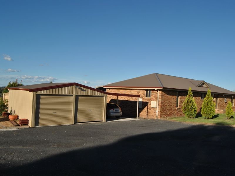 4 Oakland Lane, Inverell NSW 2360