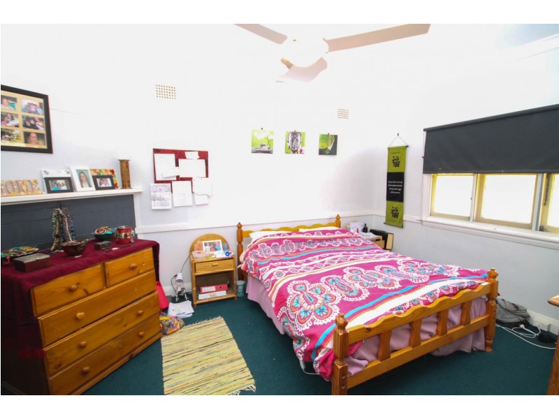 49 George Street, Inverell NSW 2360