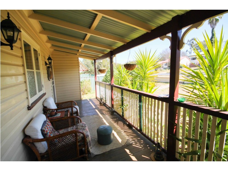 49 George Street, Inverell NSW 2360