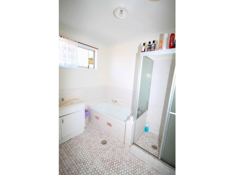 36 Greaves Street, Inverell NSW 2360