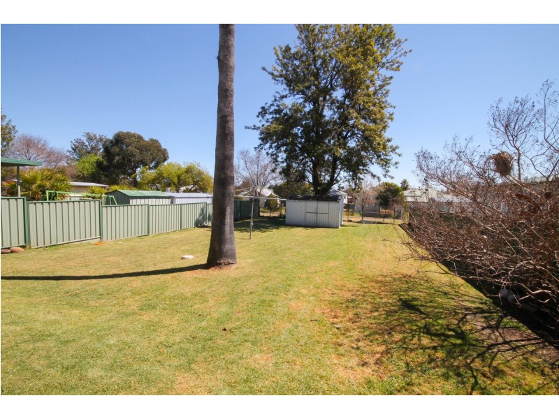 36 Greaves Street, Inverell NSW 2360