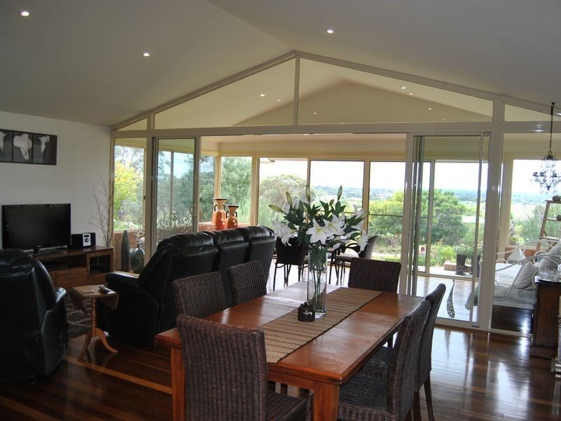 72 Osterley Terrace, Inverell NSW 2360