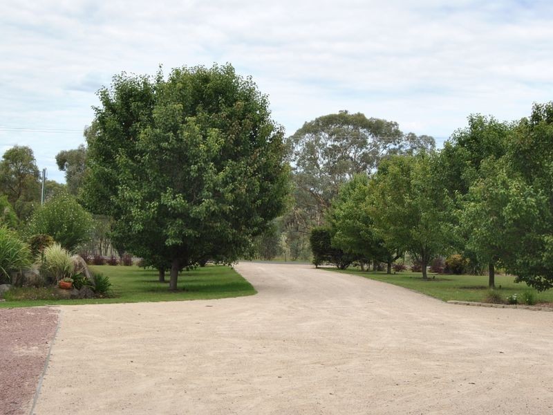 72 Osterley Terrace, Inverell NSW 2360