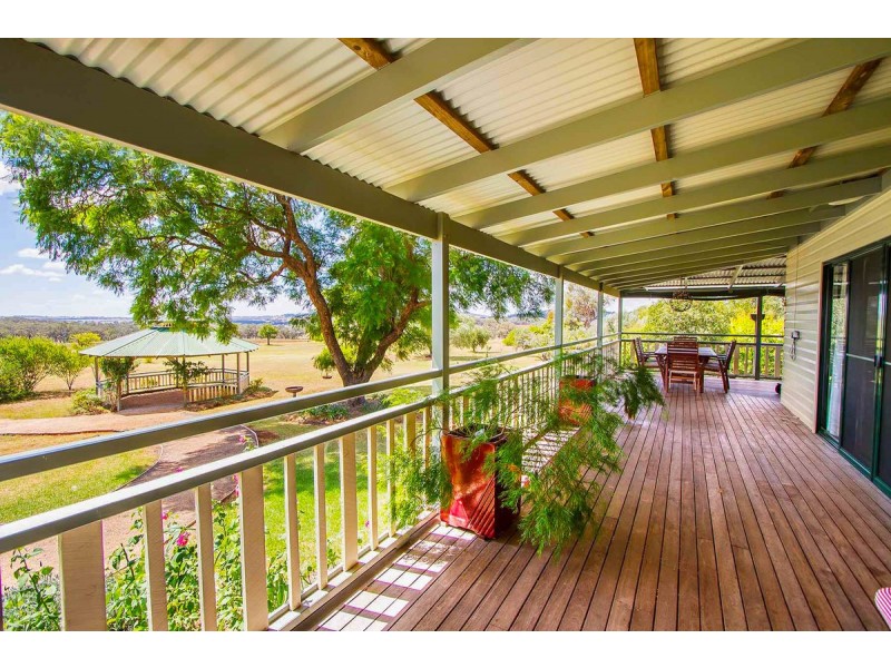 52 Roselea Road, Inverell NSW 2360