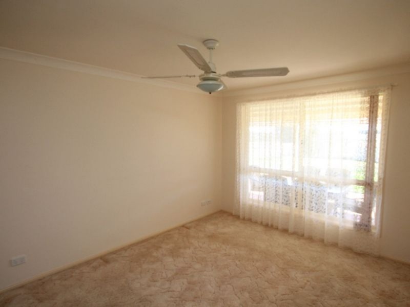 27 Crestview Place, Inverell NSW 2360