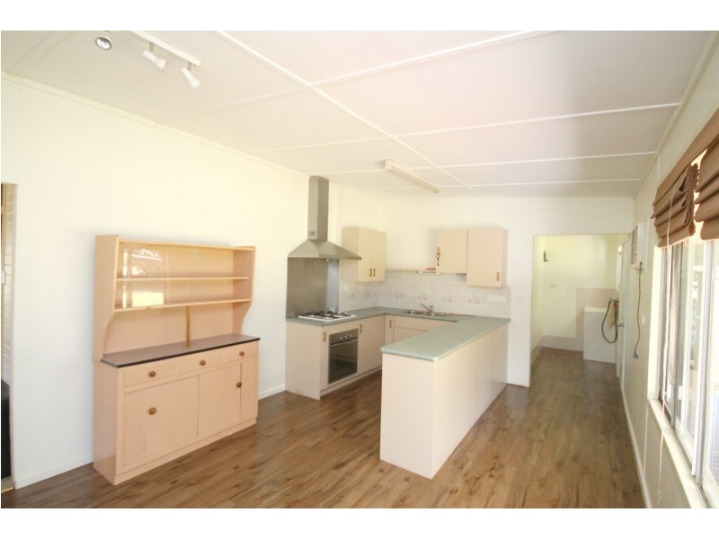 31 McIvor Street, Inverell NSW 2360