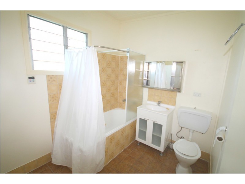 31 McIvor Street, Inverell NSW 2360