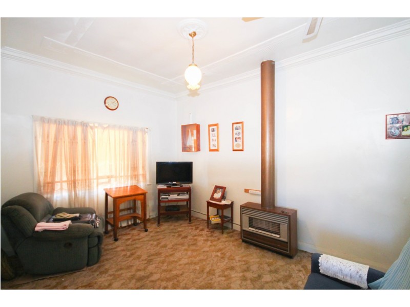 66 Granville Street, Inverell NSW 2360