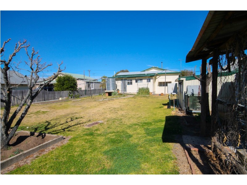 66 Granville Street, Inverell NSW 2360