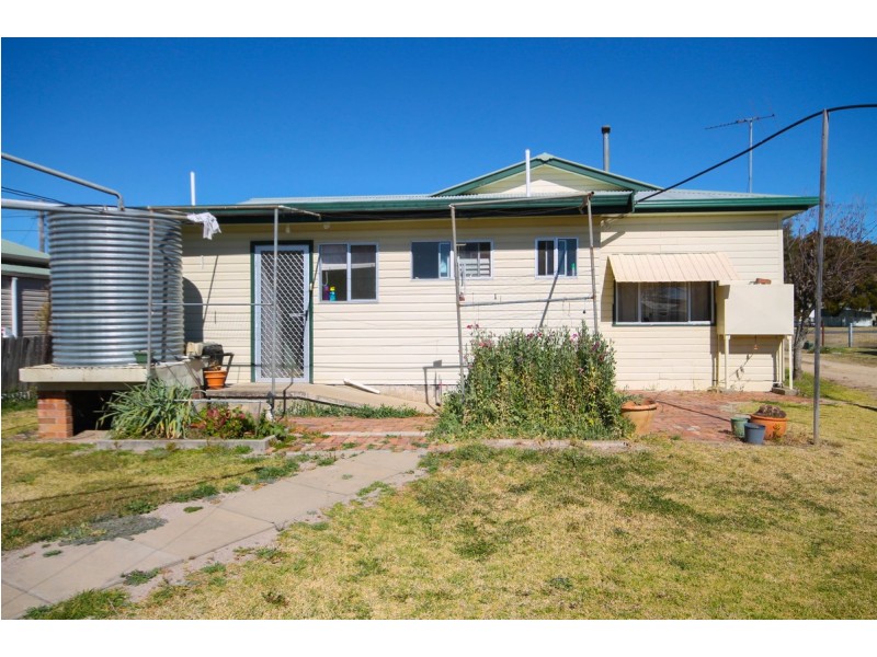 66 Granville Street, Inverell NSW 2360