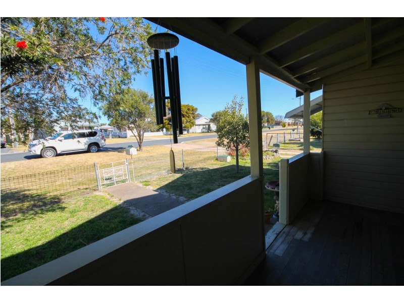 66 Granville Street, Inverell NSW 2360