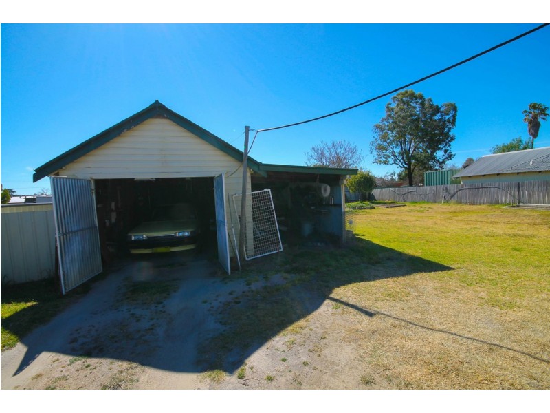 66 Granville Street, Inverell NSW 2360