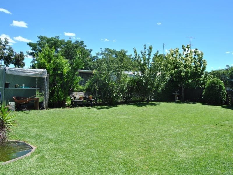 69 Rose Street, Inverell NSW 2360