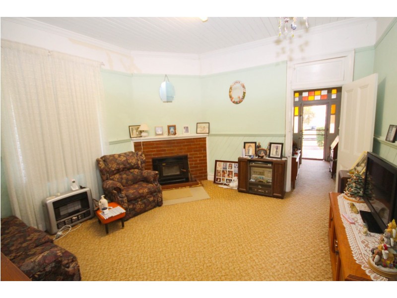 15 Andrew Street, Inverell NSW 2360