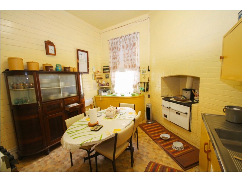 15 Andrew Street, Inverell NSW 2360