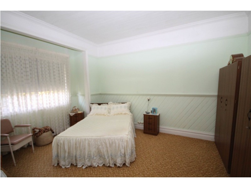 15 Andrew Street, Inverell NSW 2360