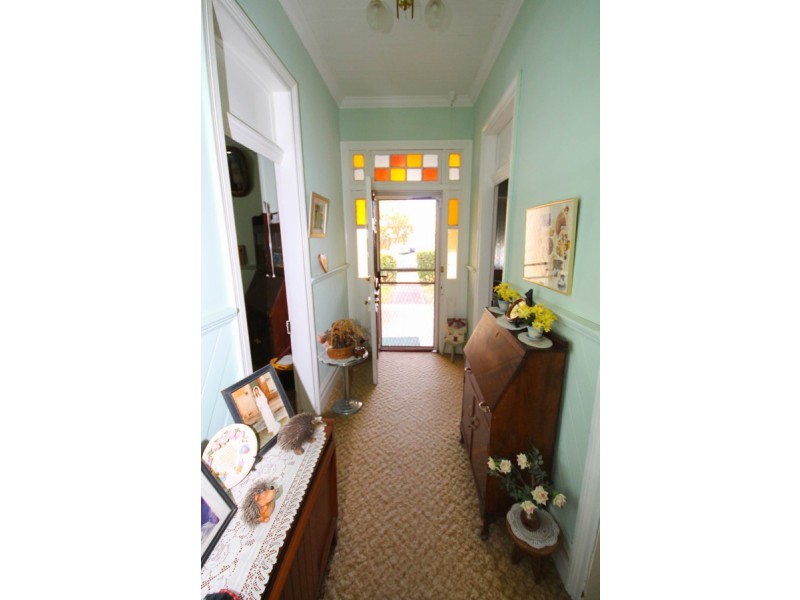 15 Andrew Street, Inverell NSW 2360