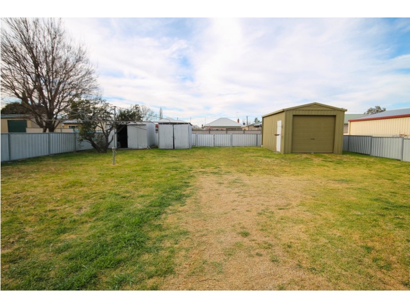 15 Andrew Street, Inverell NSW 2360