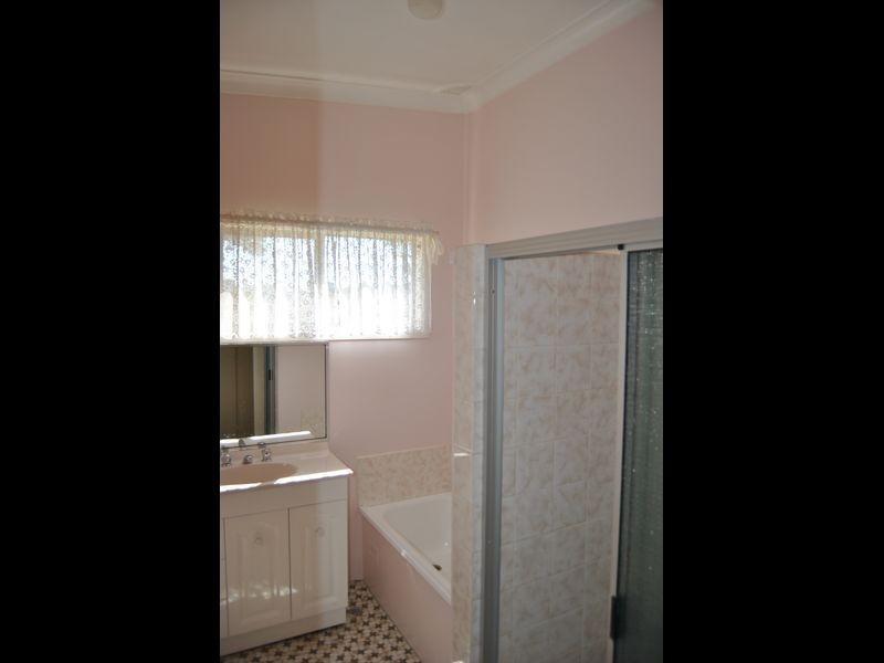 82 Short Street, Inverell NSW 2360