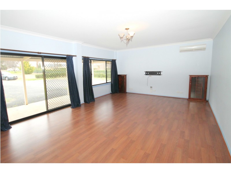 58 Fernhill Road, Inverell NSW 2360