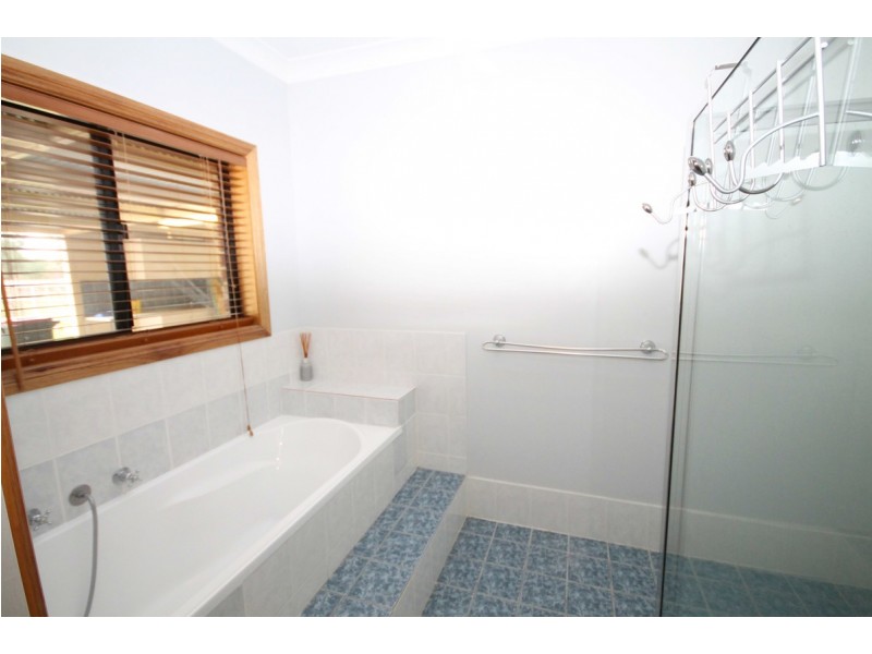 58 Fernhill Road, Inverell NSW 2360