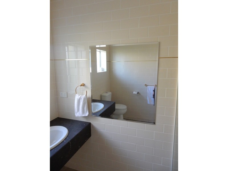 1/79 Otho Street, Inverell NSW 2360