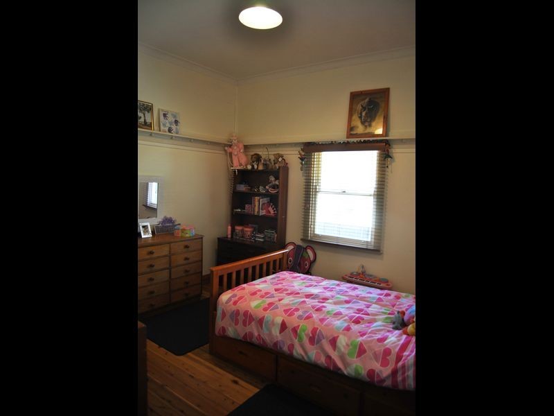 69 Granville Street, Inverell NSW 2360