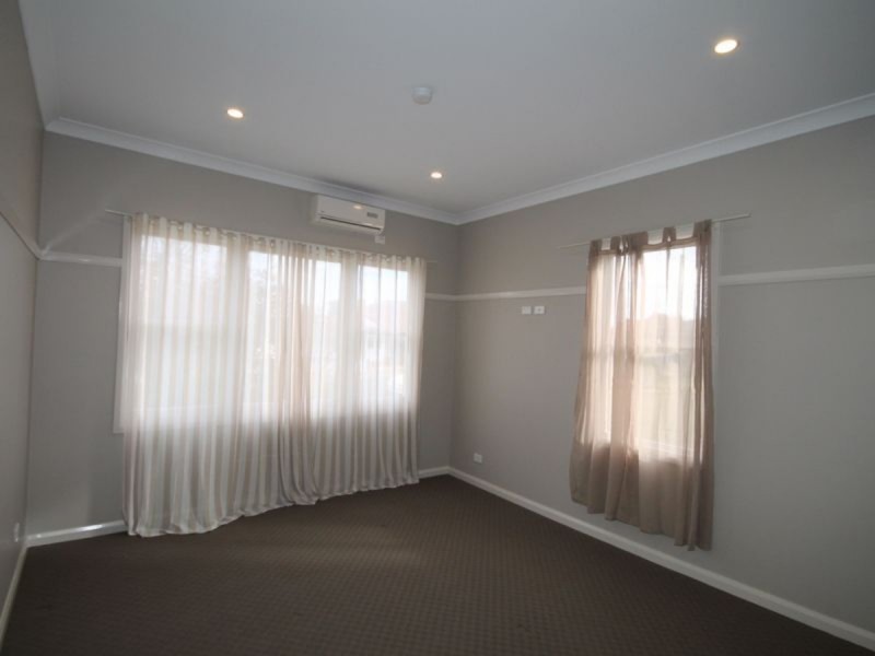 9 Urabatta Street, Inverell NSW 2360