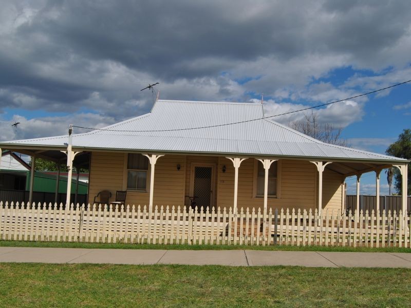 113 Brae Street, Inverell NSW 2360