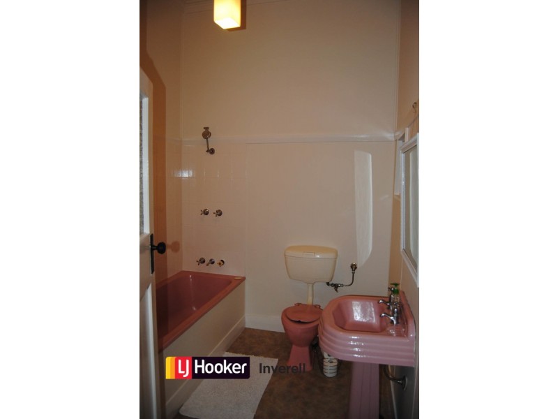 22 Granville Street, Inverell NSW 2360