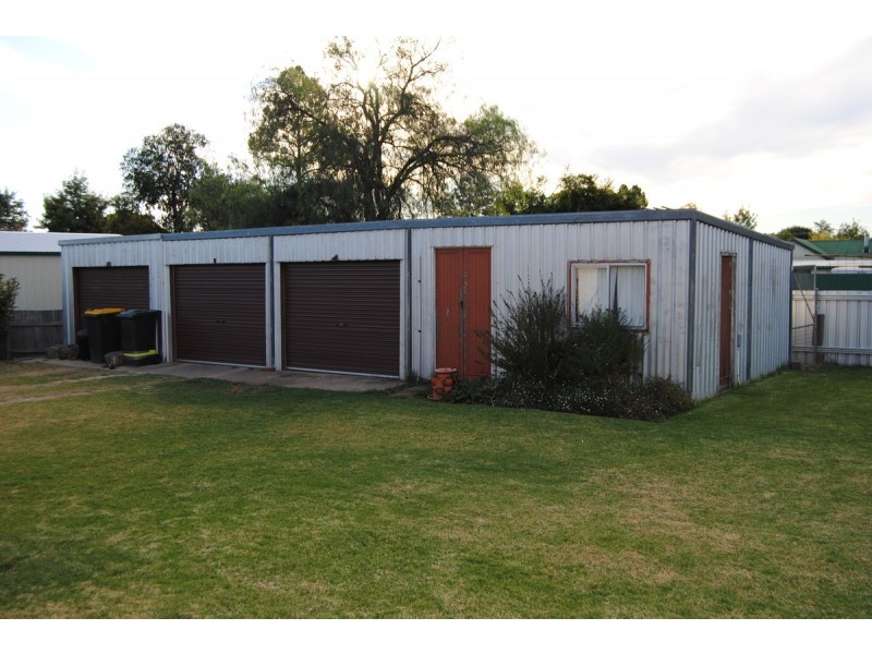 22 Granville Street, Inverell NSW 2360