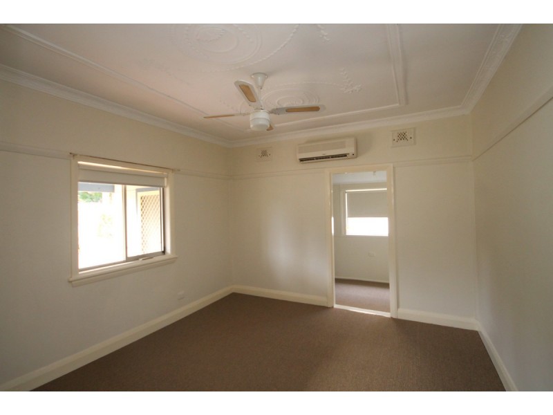 51 George Street, Inverell NSW 2360