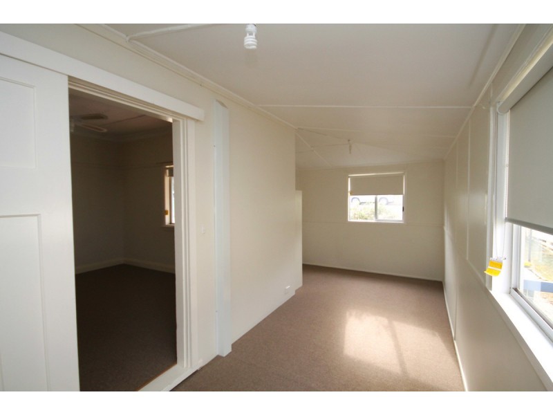 51 George Street, Inverell NSW 2360