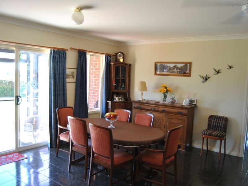 56 Hampton Court, Inverell NSW 2360